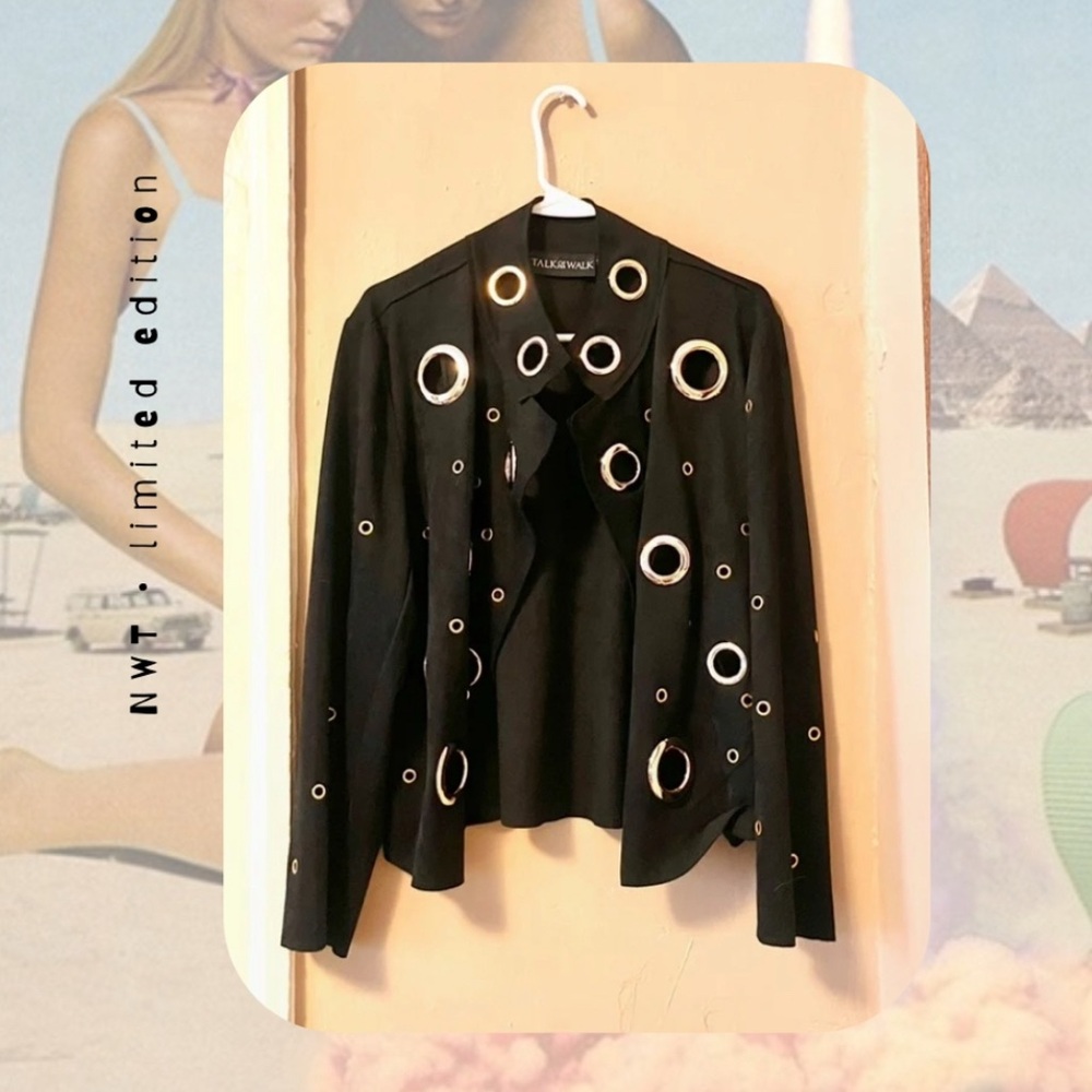 nwt 🆕 black faux suede with gold circle accents short grommet jacket